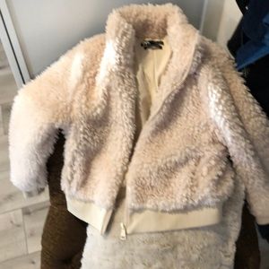 EUC Zara Ivory Teddy jacket. Sz L.